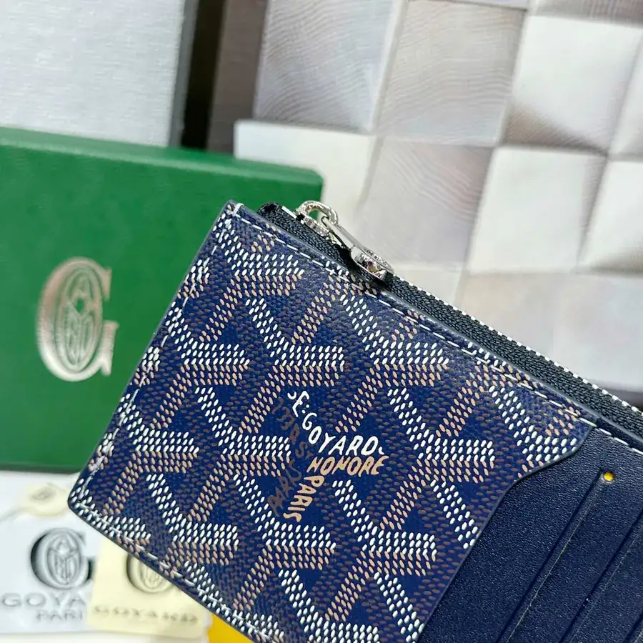 Goya Bourbon Zip Wallet Compact and Functional