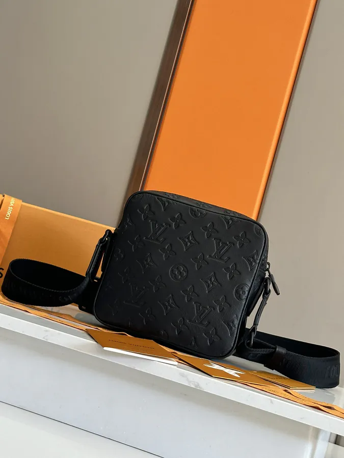 Top Original M12516 Getaway Briefcase