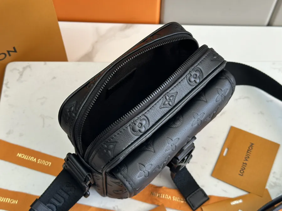 Top Original M12516 Getaway Briefcase