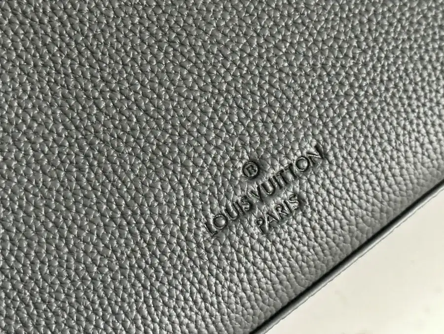 Pilot Mini Tote in Grained Calfskin