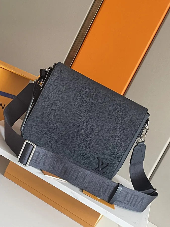 AEROGRAM Messenger Bag Premium Original, Blue, Minimalist Design