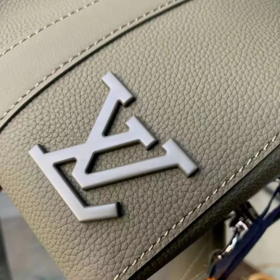 City Keepall Handbag in Full Leather
