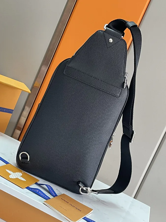 Louis Vuitton Avenue Shoulder Bag with Taïga Calfskin