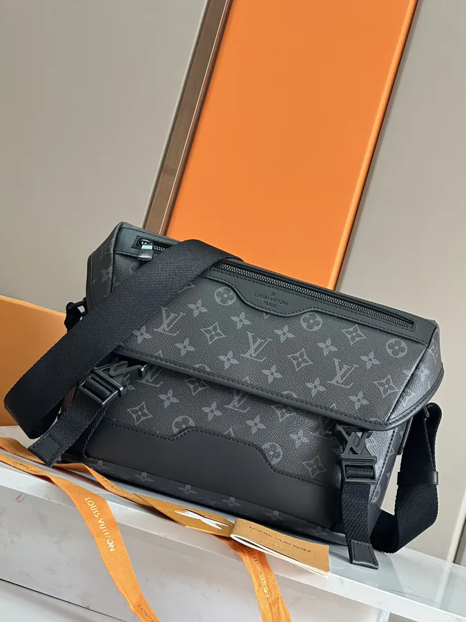 Top Original Messenger Voyager Handbag