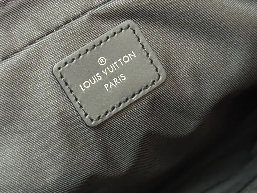 N40444 Damier Infini Leather Voyage Briefcase