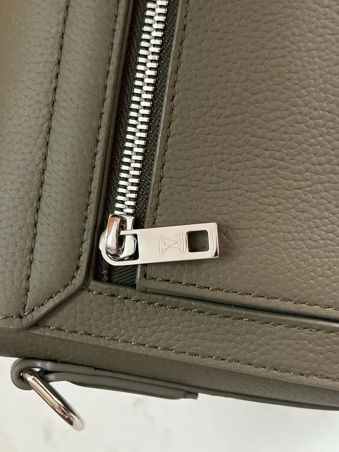 Pilot Mini Tote in Grained Calfskin