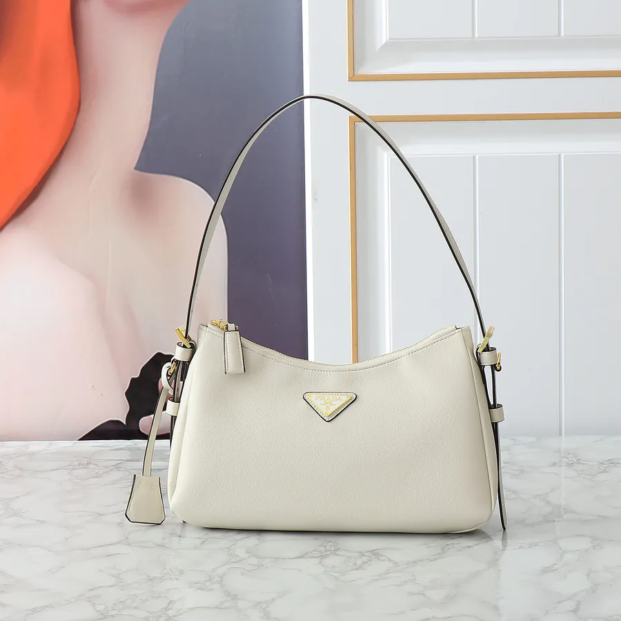 Aimee Hobo Crossbody Bag 1BC229