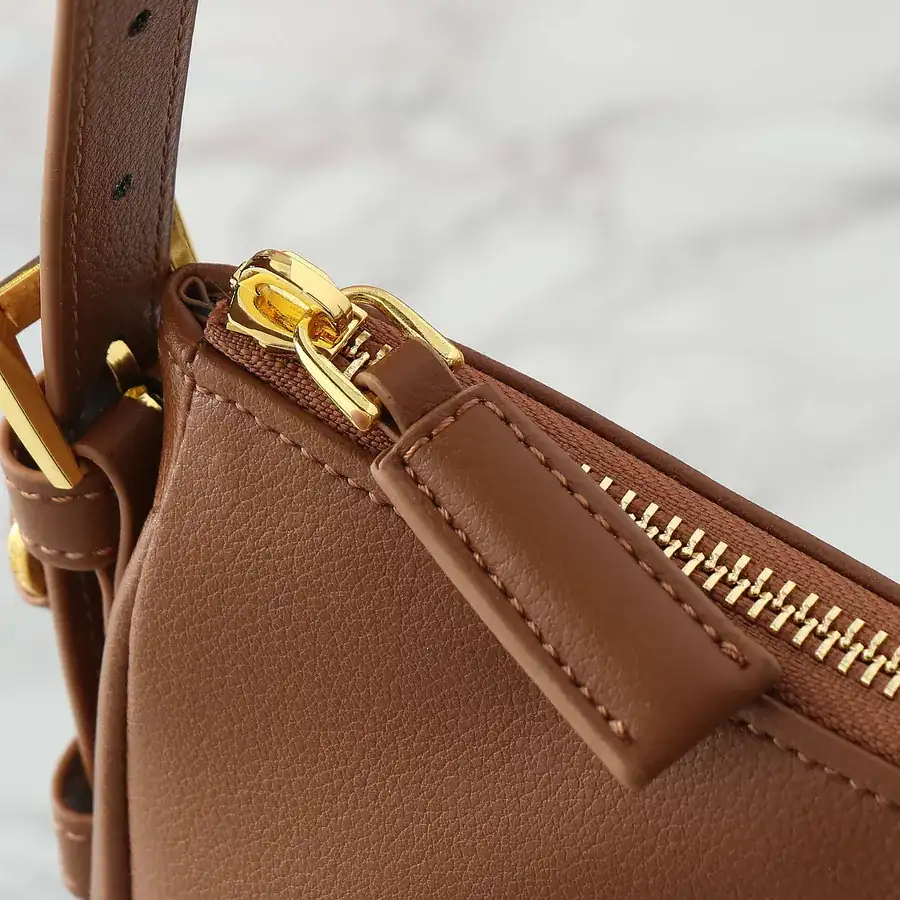 Aimee Hobo Crossbody Bag 1BC229