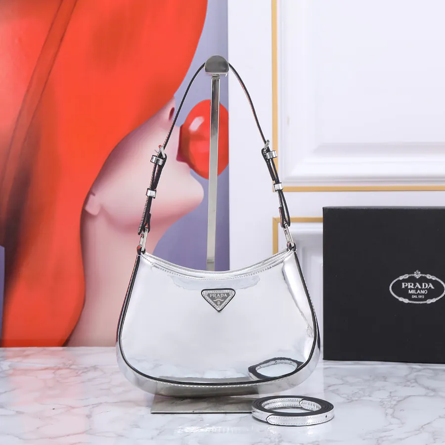 Cheo Shoulder Bag with Adjustable Straps