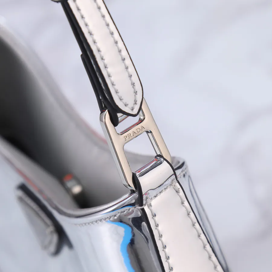 Cheo Shoulder Bag with Adjustable Straps