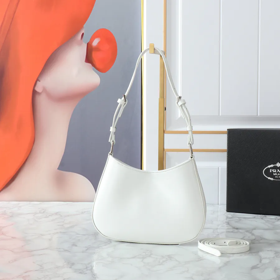 Cheo Shoulder Bag with Adjustable Straps