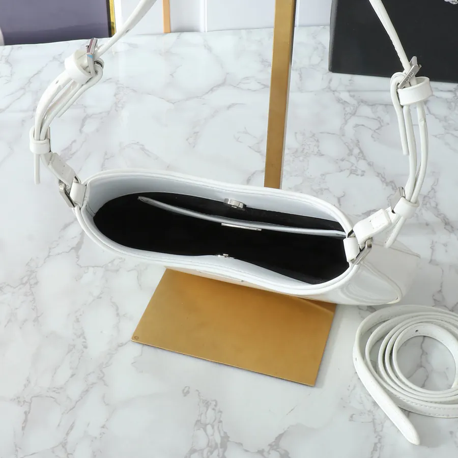 Cheo Shoulder Bag with Adjustable Straps