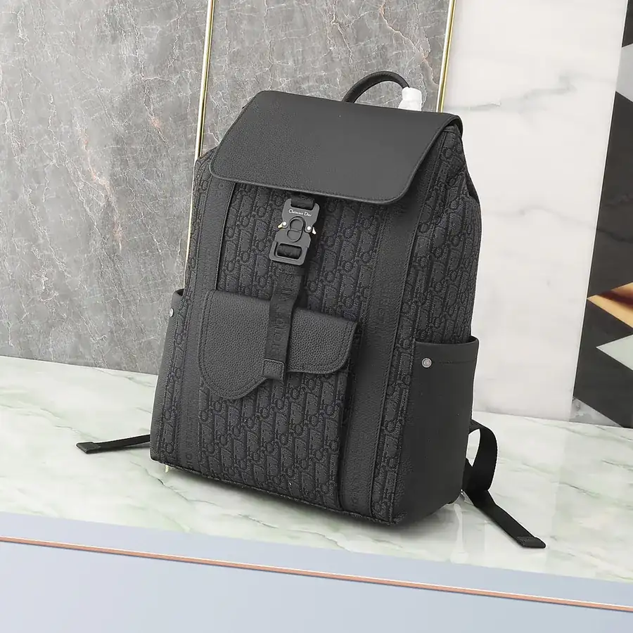 Oblique Men's Shoulder Bag