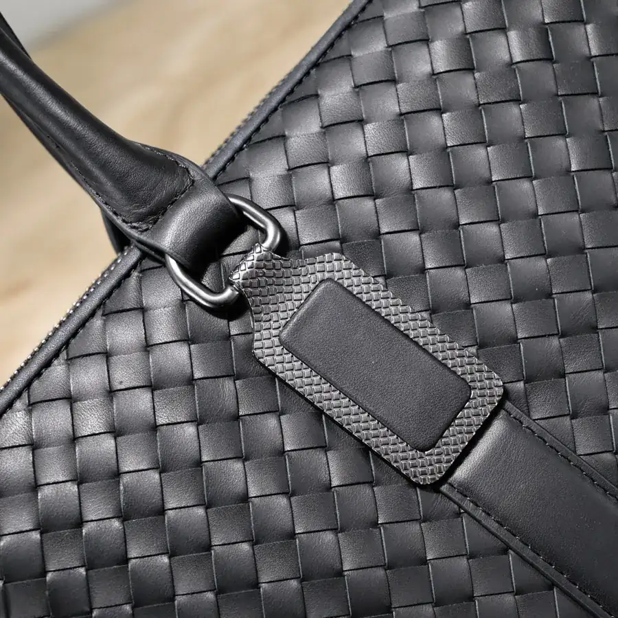 BV Latest Men's Briefcase Premium Leather, Elegant Design