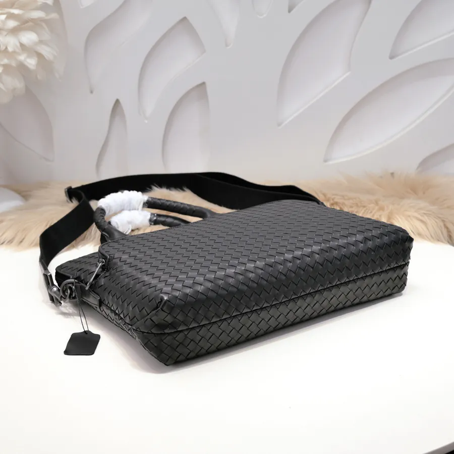 BV Latest Men's Briefcase Premium Quality, Official Design