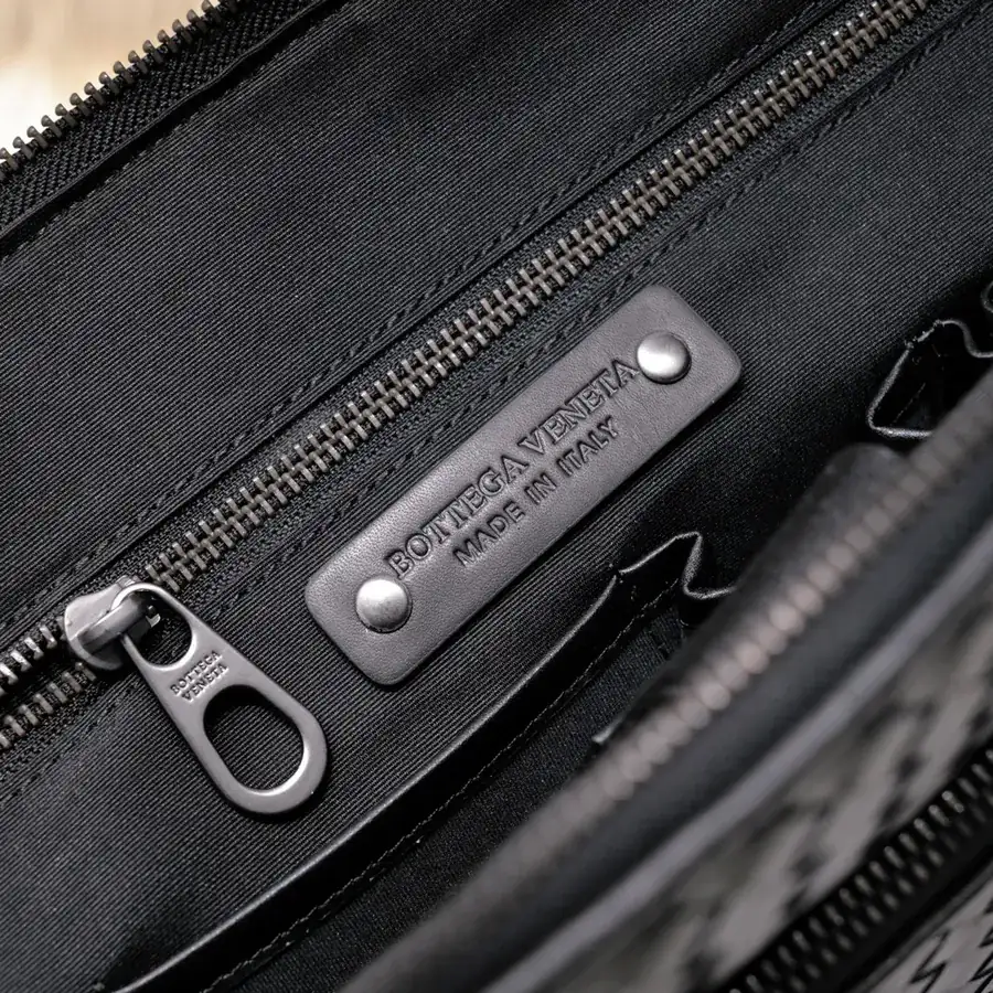 BV Latest Men's Briefcase Premium Quality, Official Design