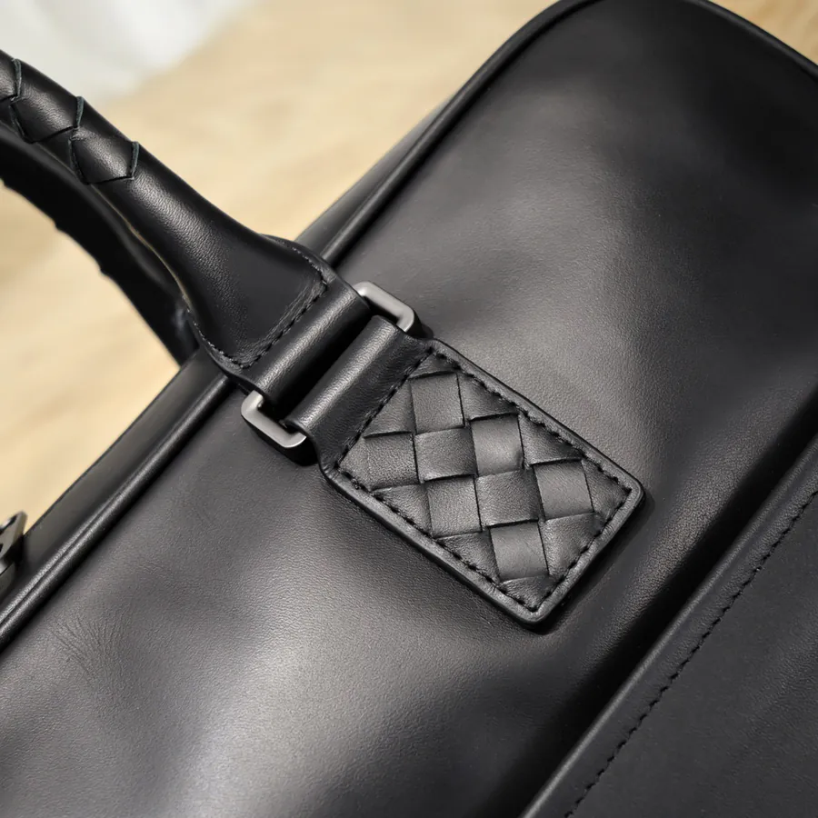 BV Latest Men's Briefcase Premium Quality, Elegant Design