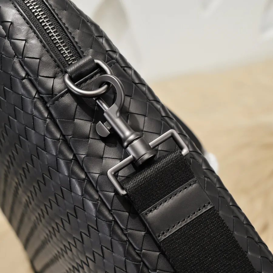 BV Latest Men's Briefcase Premium Leather, Elegant Design