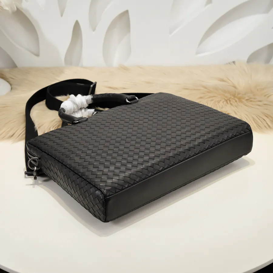 BV Latest Men's Briefcase Premium Leather, Elegant Design
