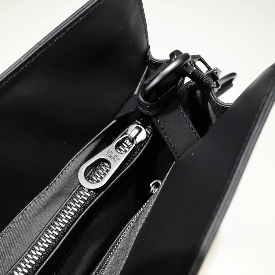 BV Latest Men's Briefcase Premium Quality