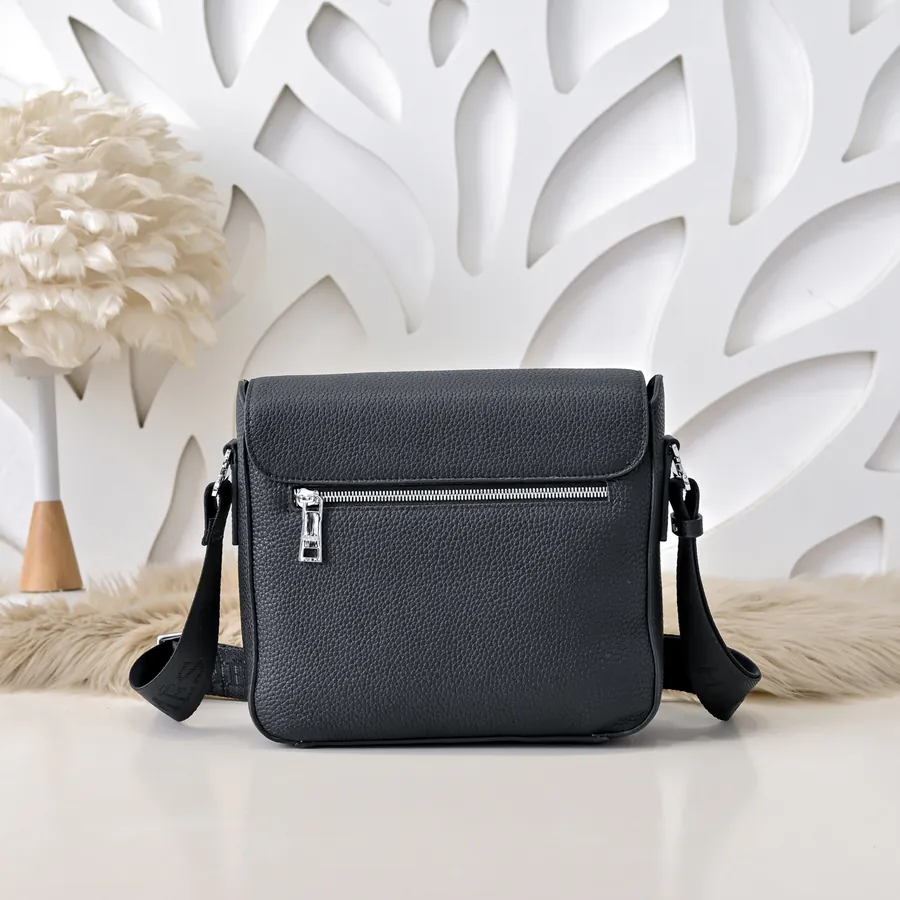 Hermes Men's Crossbody Bag Premium Calfskin, Elegant Hardware