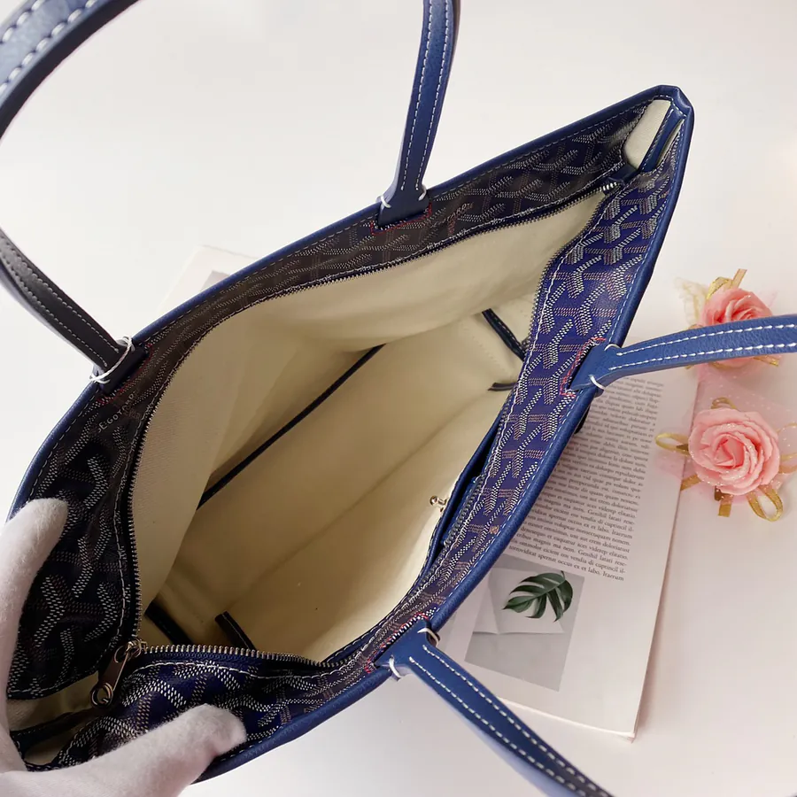 Artois Mini Zip Wallet Bag