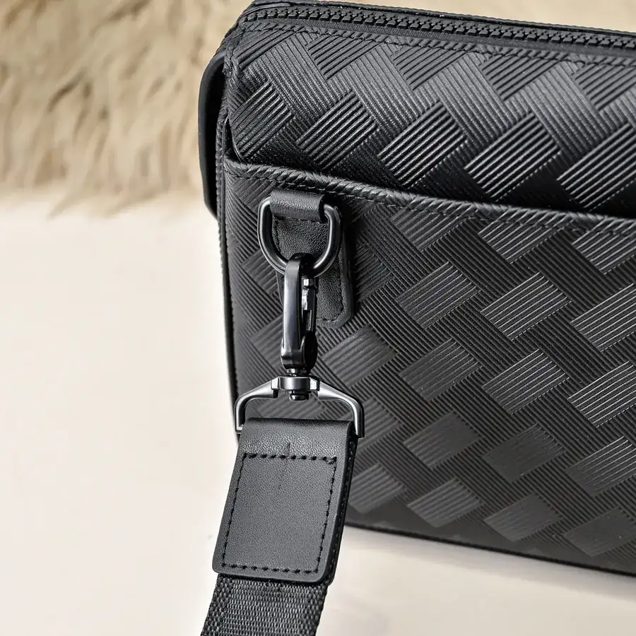 MONT BLANC Men's Crossbody Bag Premium Leather, Elegant Design