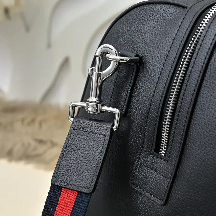 Gucci Men's Travel Tote Premium Leather, Elegant Hardware