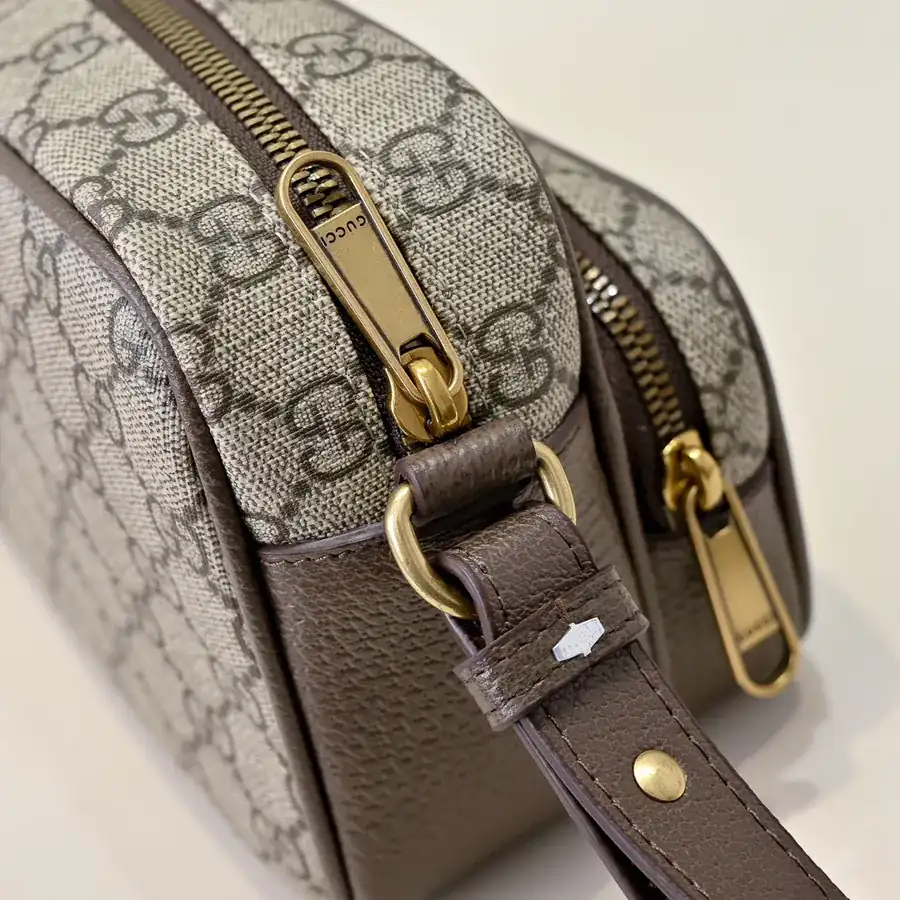 Gucci Men's Crossbody Bag Elegant Leather and Premium Hardware
