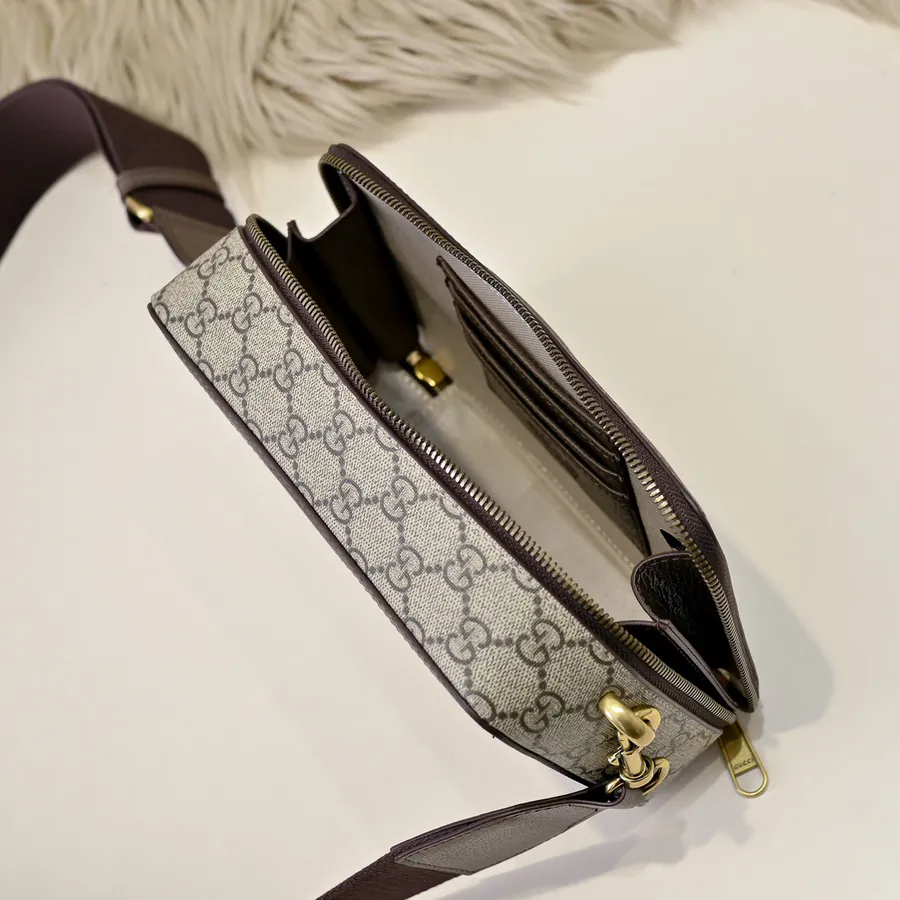 Gucci Men's Crossbody Bag Premium Leather, Stylish and Versatile