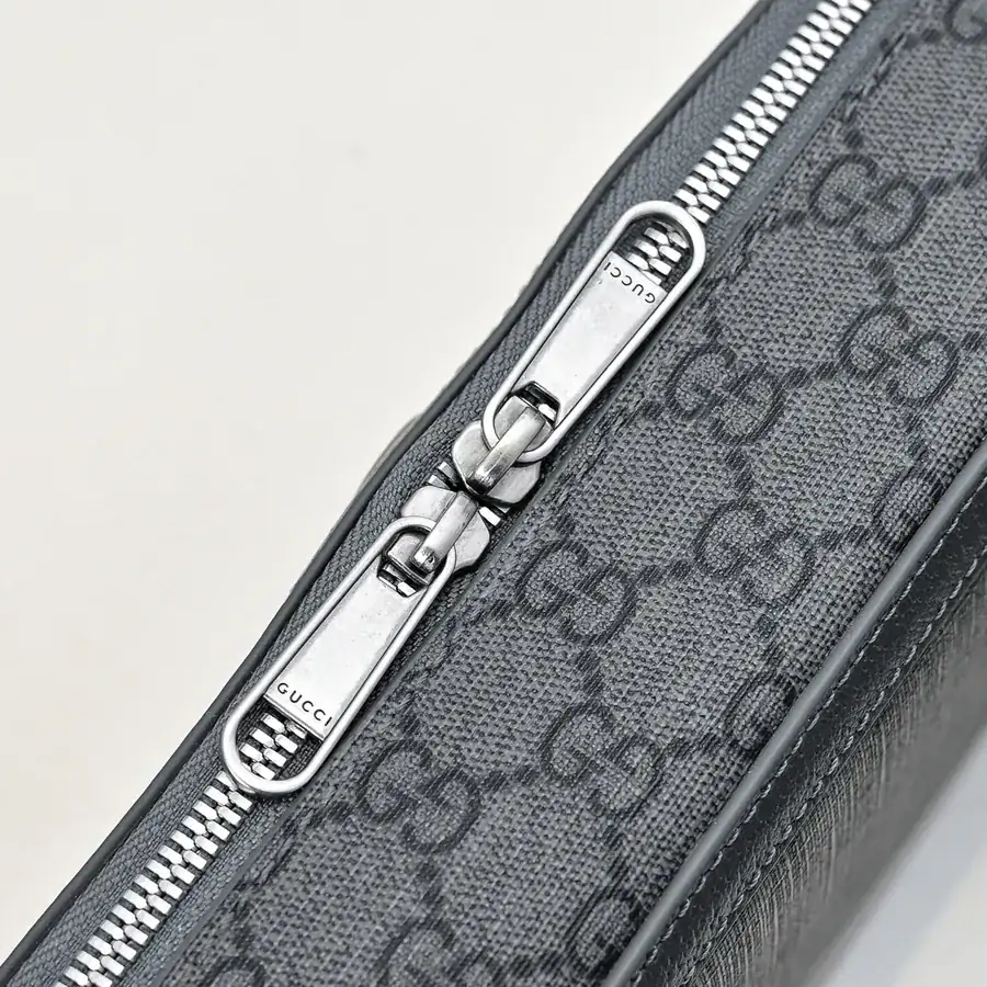 Gucci Men's Crossbody Bag Premium Leather, Elegant Hardware