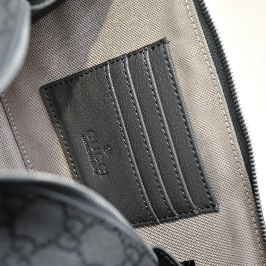 Gucci Men's Crossbody Bag Premium Leather, Elegant Hardware