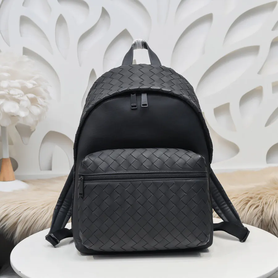 BV Latest Men's Backpack Premium Quality, Elegant Design