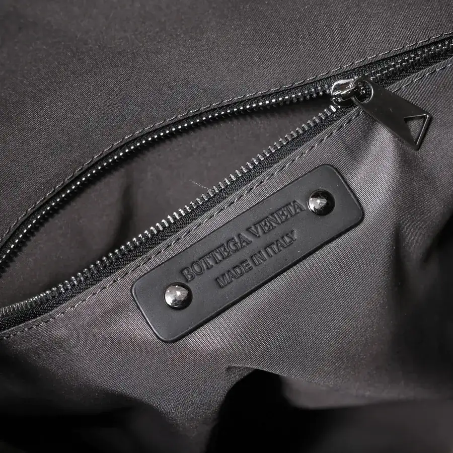 BV Latest Men's Backpack Premium Leather, Elegant Design