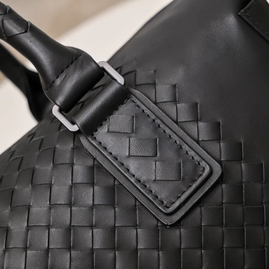 BV Latest Men's Briefcase Premium Leather, Elegant Design