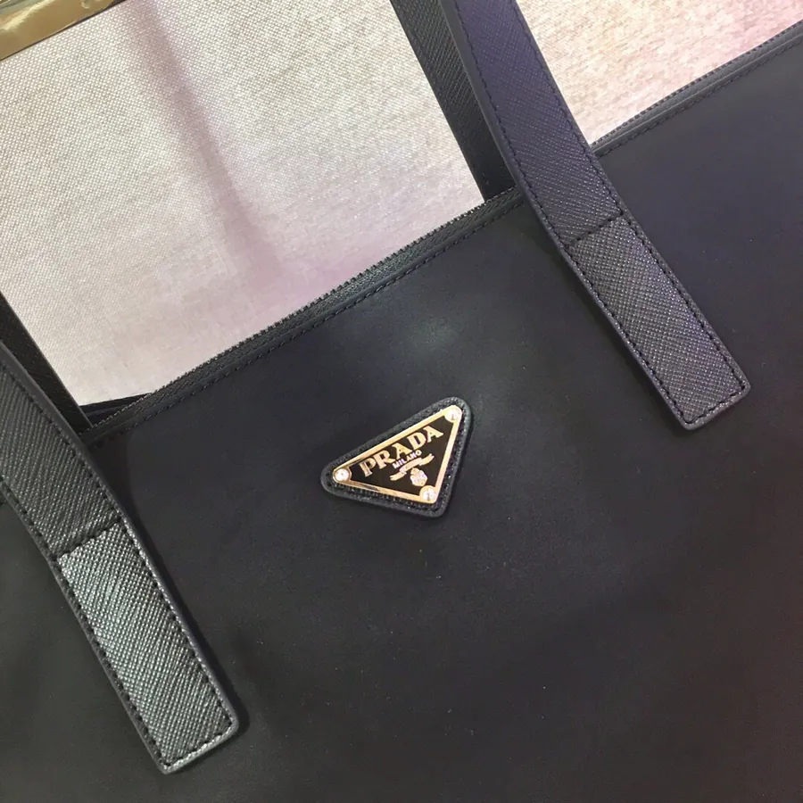 P Family New Style Bucket Bag with Tri Mark