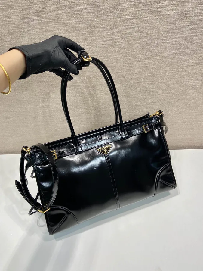 LusSolf Oil Tanned Leather Bucket Bag Large