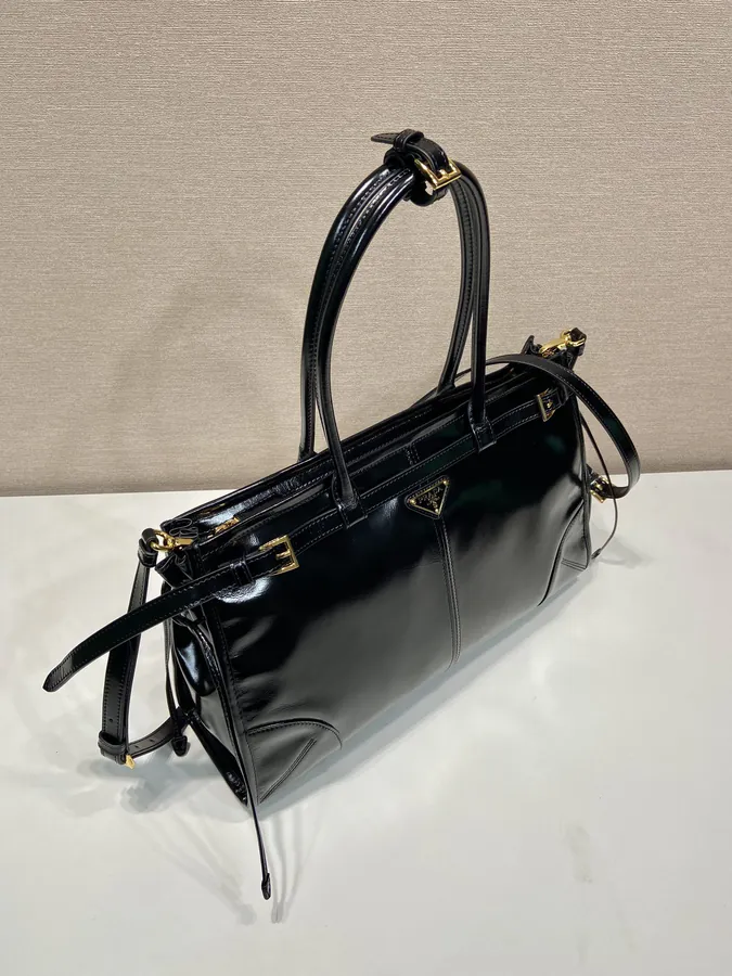 LusSolf Oil Tanned Leather Bucket Bag Large