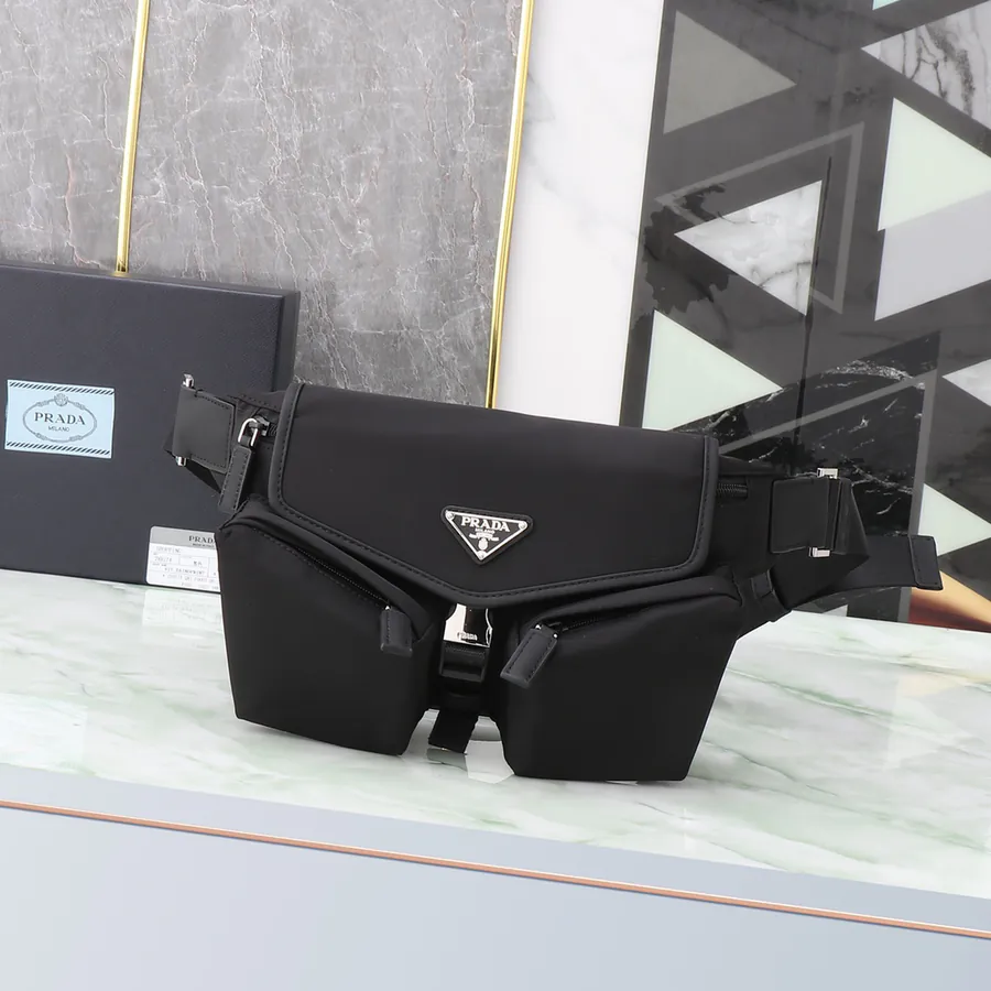 Top Original Box Bag with Modern Geometry and Soft Texture