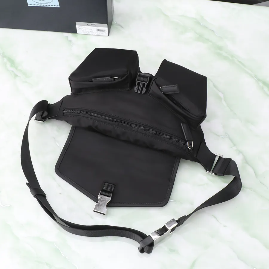 Top Original Box Bag with Modern Geometry and Soft Texture