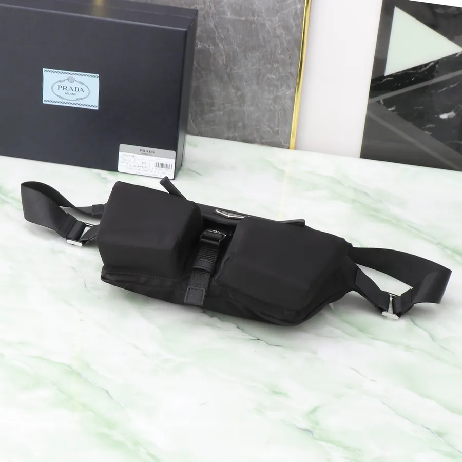 Top Original Box Bag with Modern Geometry and Soft Texture