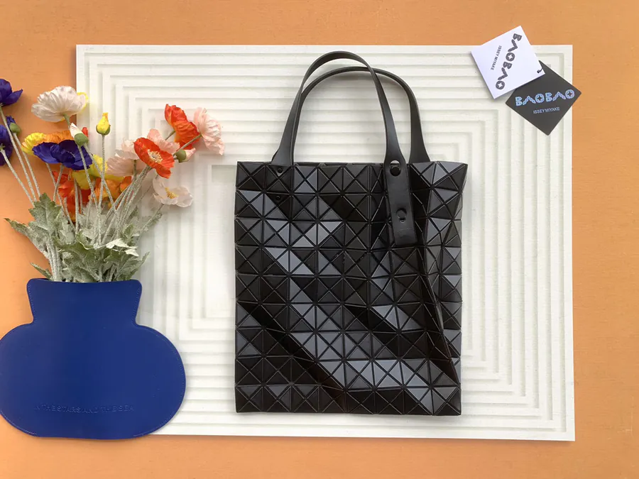 ISSEY MIYAKE BAO BAO Large