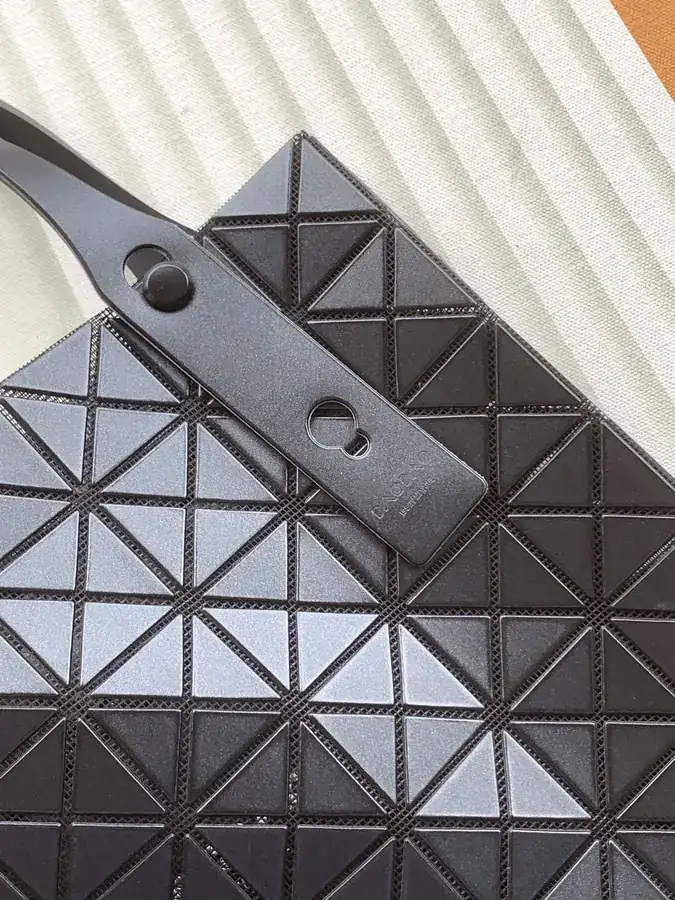 ISSEY MIYAKE BAO BAO Large
