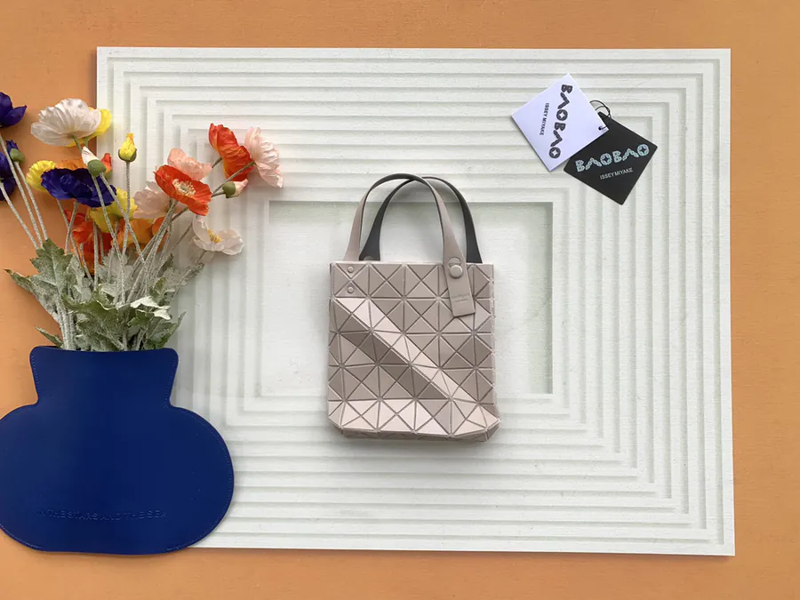 ISSEY MIYAKE Bao Bao Small