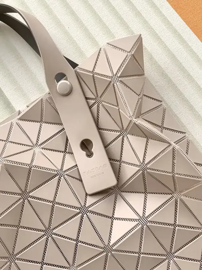 ISSEY MIYAKE Bao Bao Large