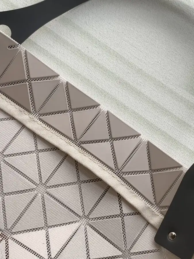 ISSEY MIYAKE Bao Bao Large