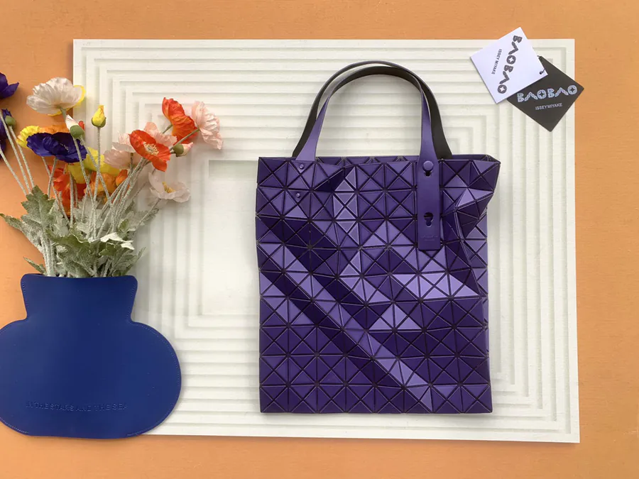 ISSEY MIYAKE BAO BAO Large