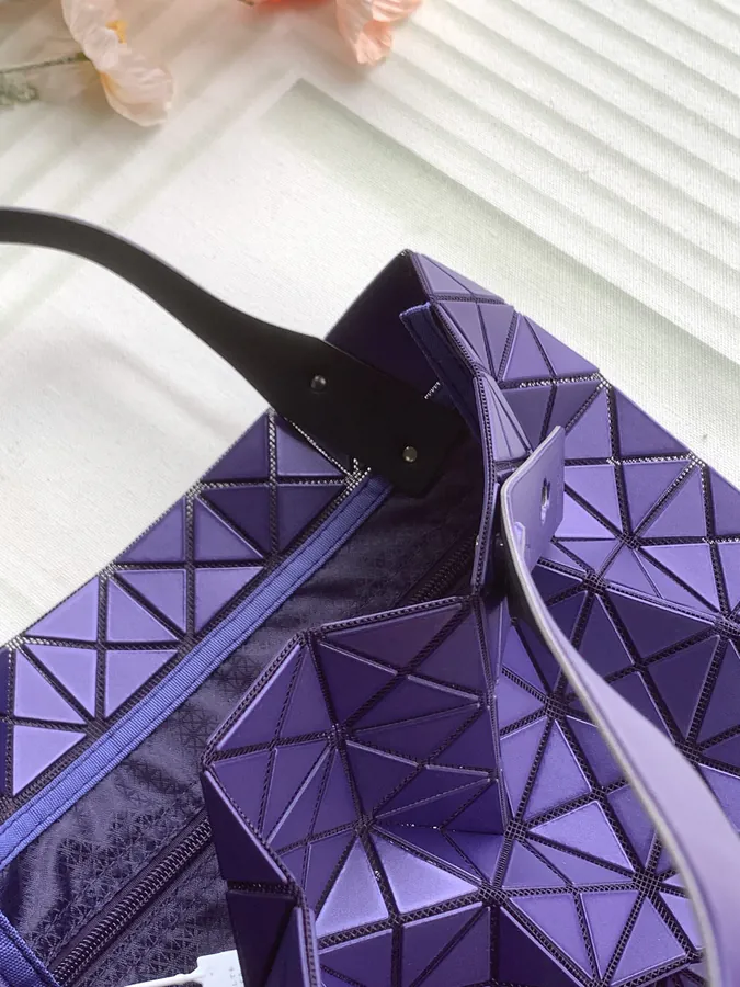 ISSEY MIYAKE BAO BAO Large