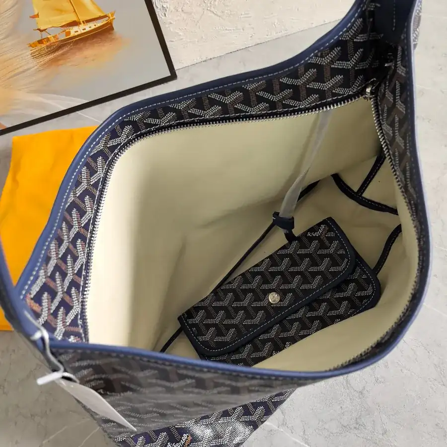 Goyard Hobo with Silk Print, Elegant and Casual