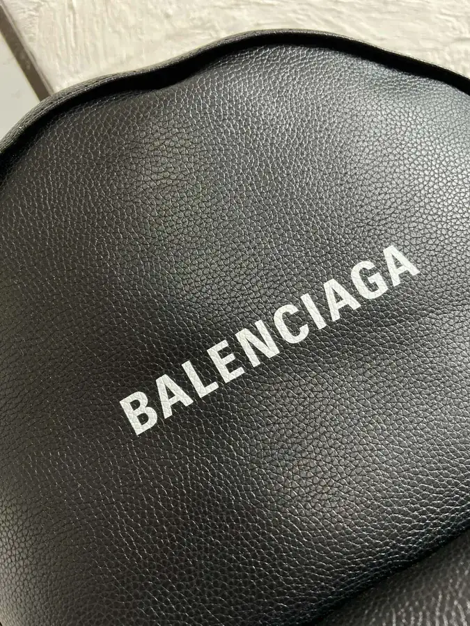 Balenciaga 18SS秋冬新款 Netted Backpack